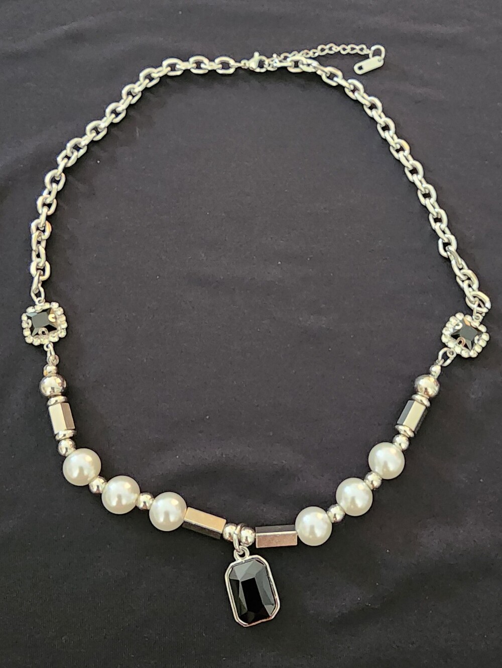 Elegant Pearl and Black Stone Necklace - Silver Tone